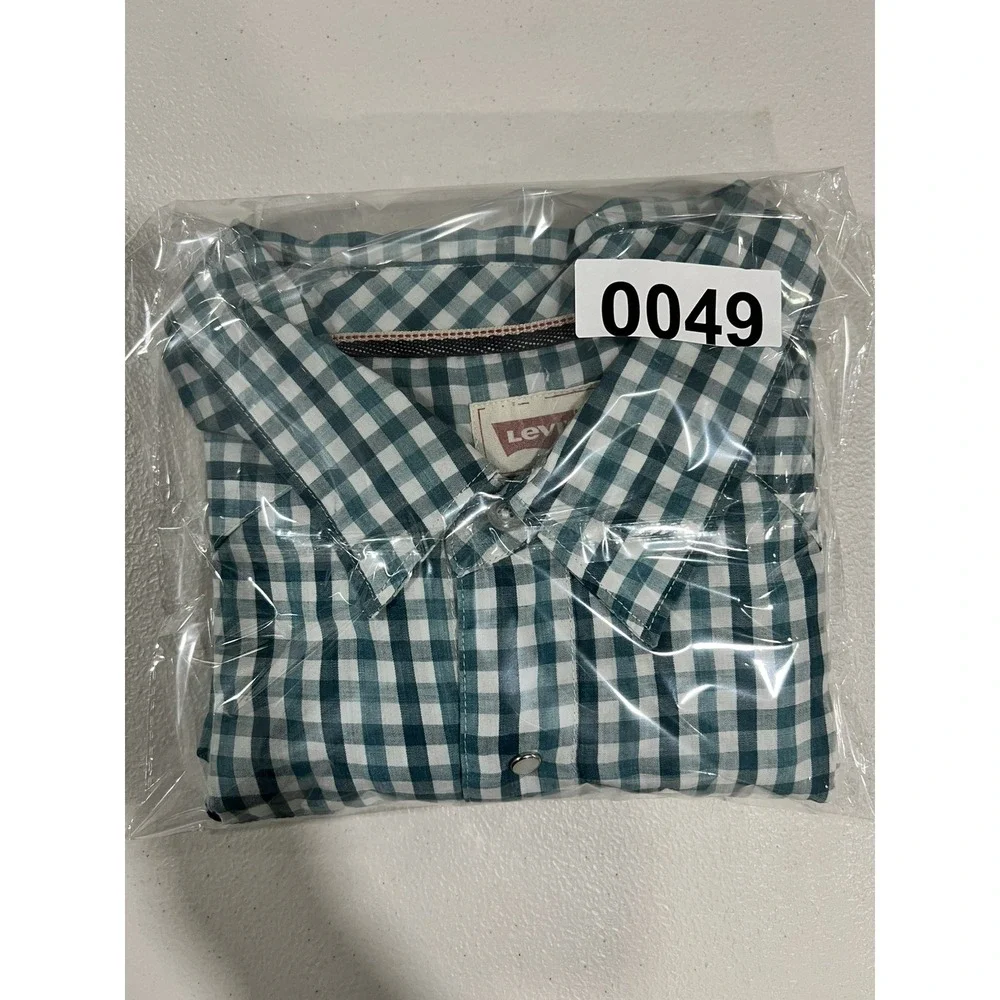 Levis levi green